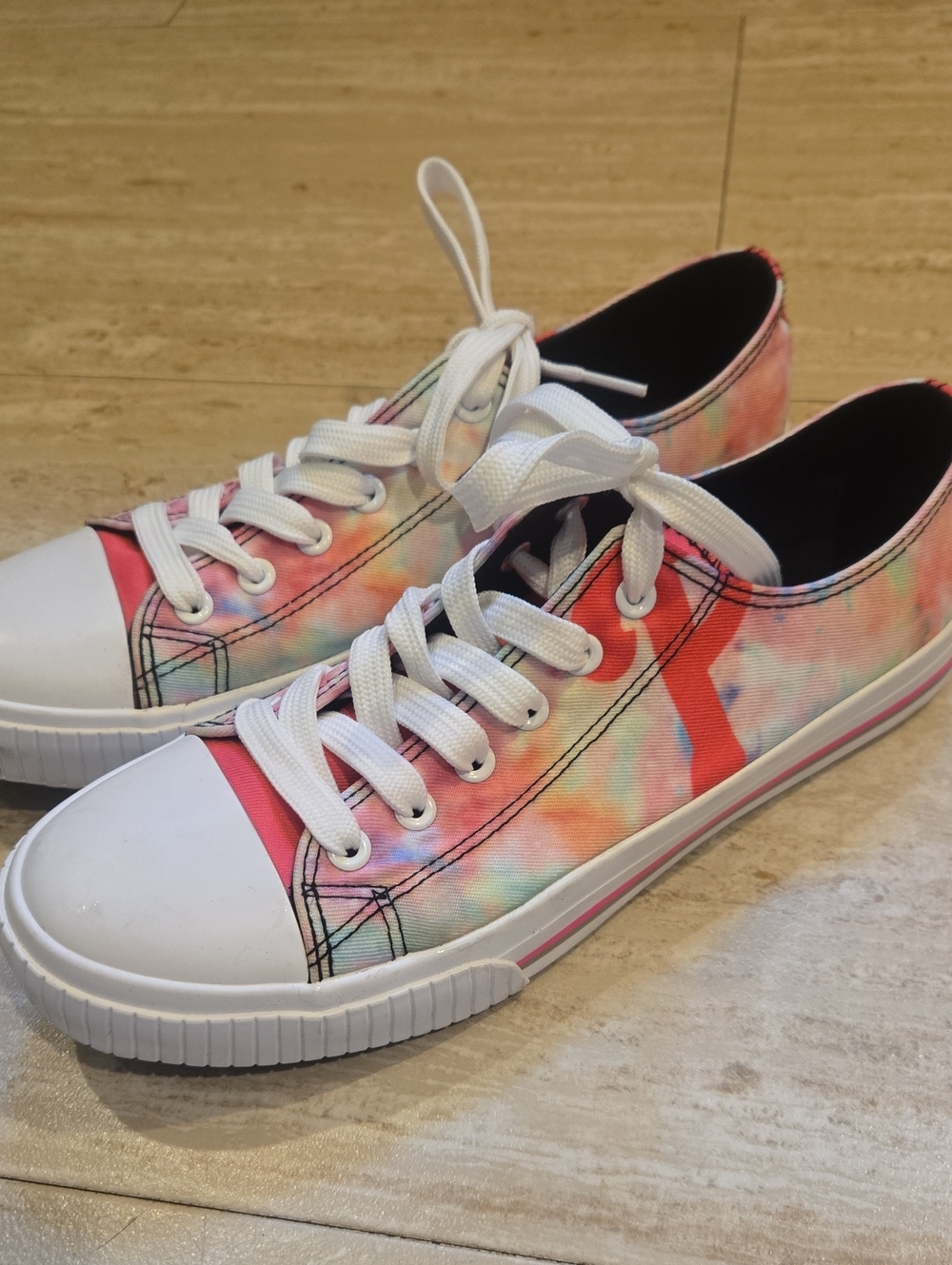 FOCO Philadelphia Phillies Pink Tie Dye Sneakers - Picture 1 of 13